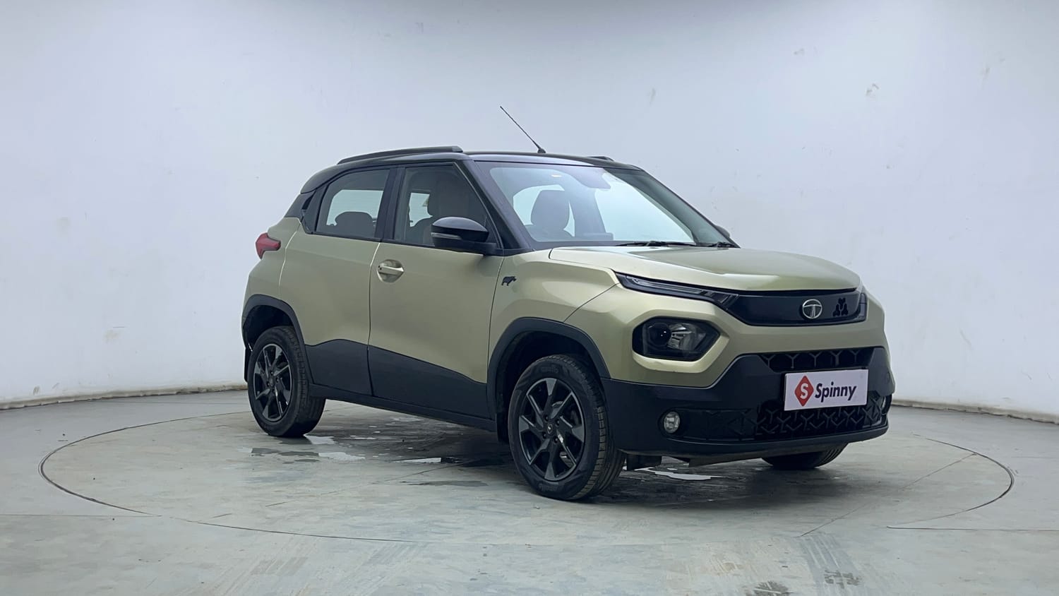 Used 2022 Tata Punch Kaziranga Creative MT Petrol Manual exterior RIGHT FRONT CORNER VIEW