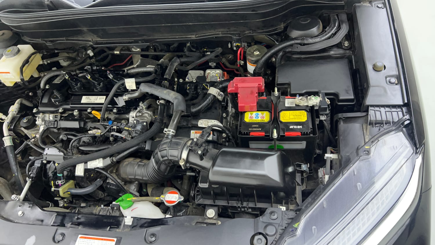 Used 2025 Toyota Urban Cruiser Hyryder V Hybrid Hybrid Automatic engine ENGINE LEFT SIDE VIEW
