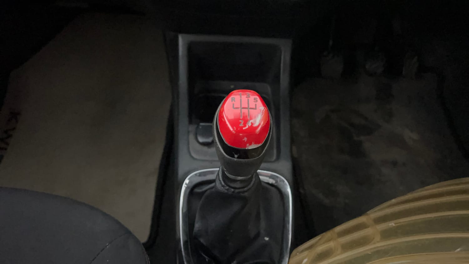 Used 2017 renault Kwid 1.0 RXT Anniversary Edition Petrol Manual interior GEAR  KNOB VIEW
