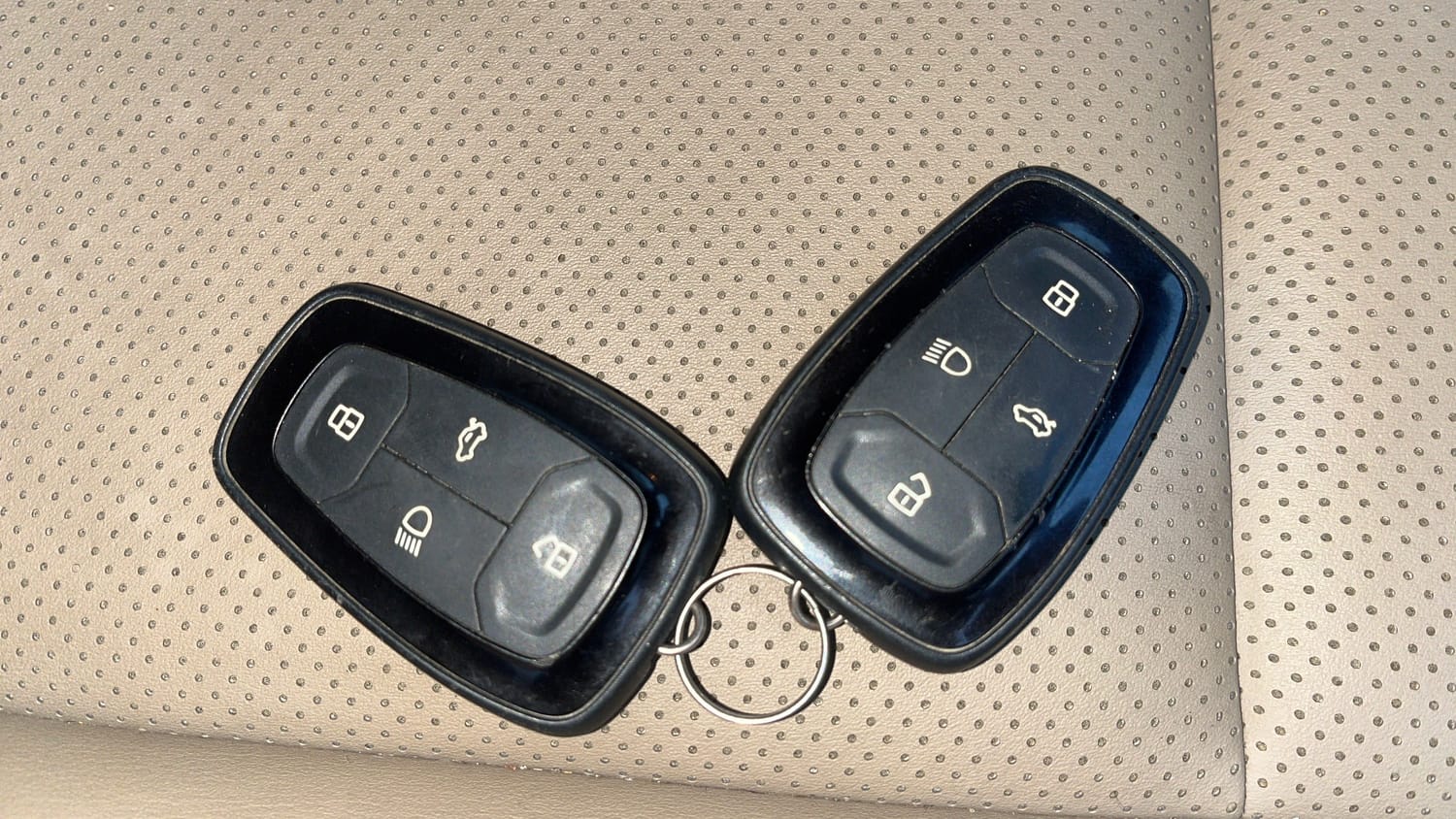 Used 2022 Tata Punch Kaziranga Creative MT Petrol Manual extra CAR KEY VIEW