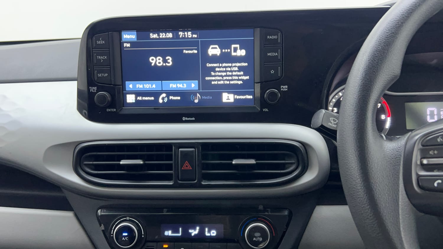 Used 2021 Hyundai Grand i10 Nios Sportz 1.2 Kappa VTVT Petrol Manual top_features Touch screen infotainment system