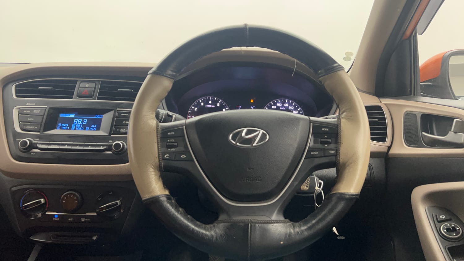 Used 2018 Hyundai Elite i20 Sportz 1.2 Petrol Manual interior STEERING VIEW
