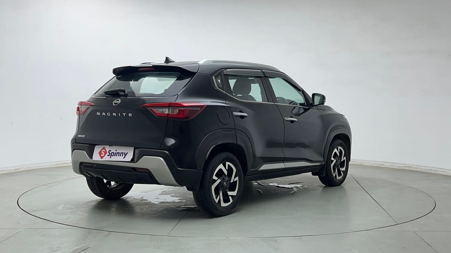 Used 2021 Nissan Magnite XV Premium Turbo Petrol Manual exterior RIGHT REAR CORNER VIEW