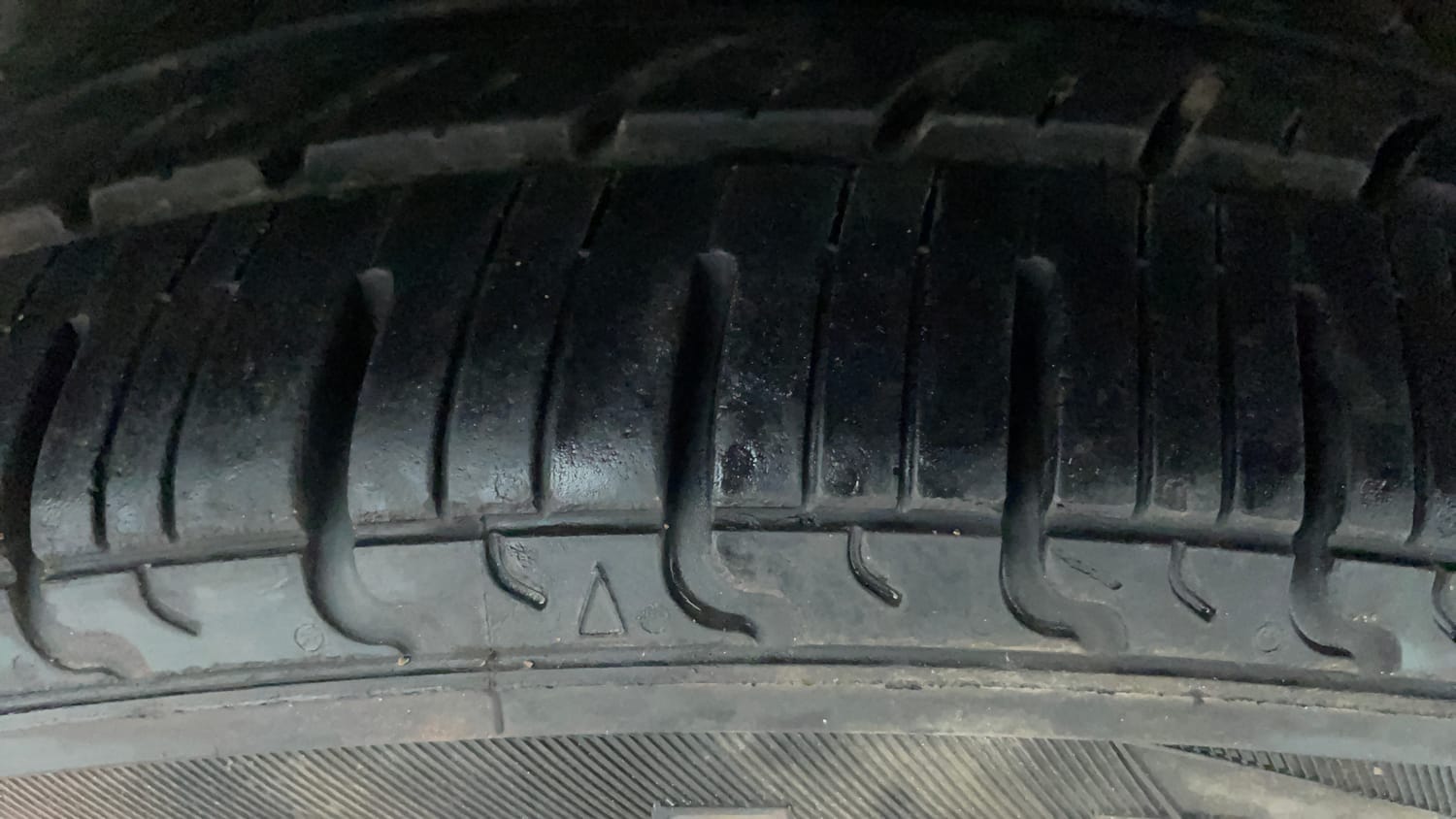 Used 2016 Hyundai Grand i10 Asta 1.2 Kappa VTVT Petrol Manual tyres RIGHT REAR TYRE TREAD VIEW
