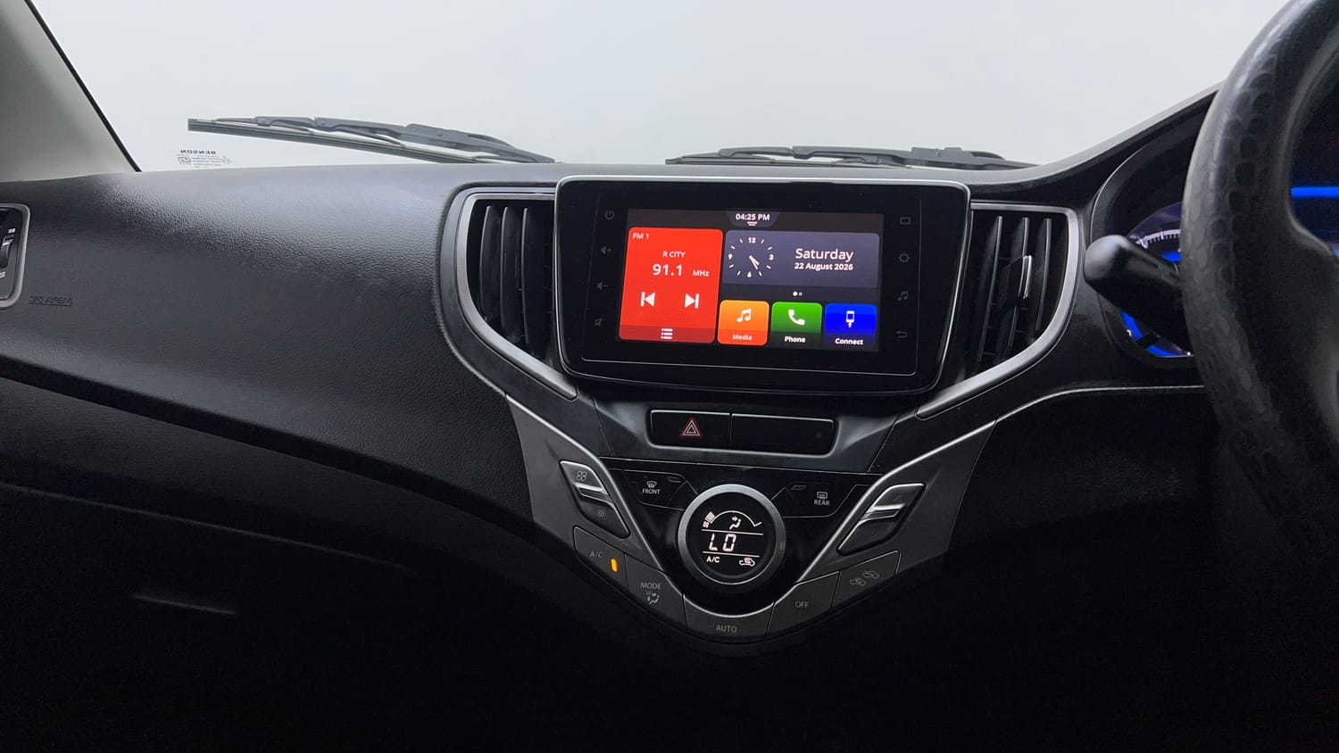 Used 2019 Maruti Suzuki Baleno Zeta Petrol Manual interior MUSIC SYSTEM & AC CONTROL VIEW