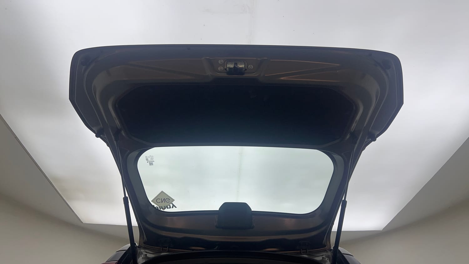 Used 2019 Maruti Suzuki Wagon R LXi 1.0 CNG Cng Manual interior DICKY DOOR OPEN VIEW