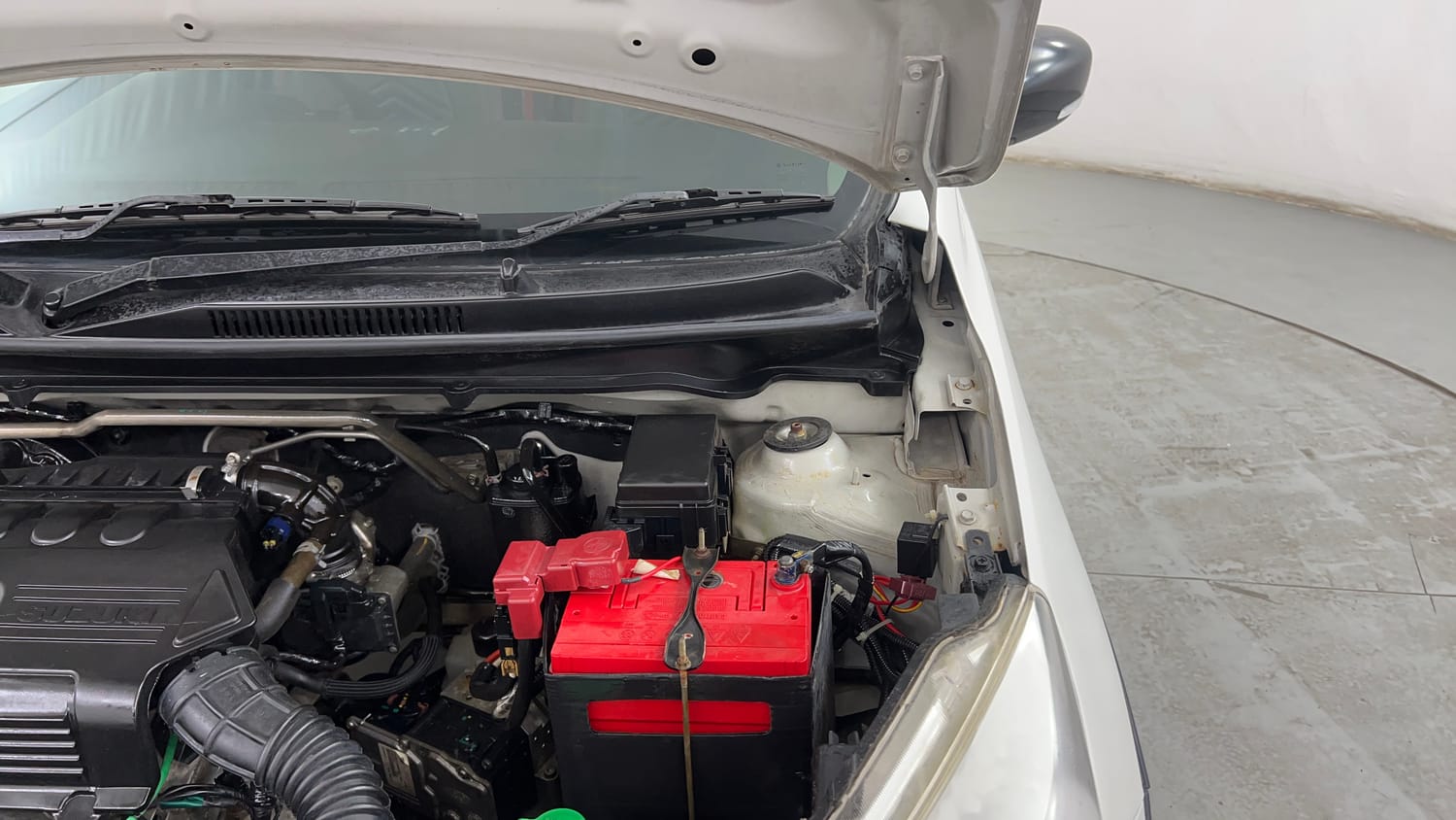 Used 2019 Maruti Suzuki Celerio X Zxi (O) AMT Petrol Automatic engine ENGINE LEFT SIDE HINGE & APRON VIEW