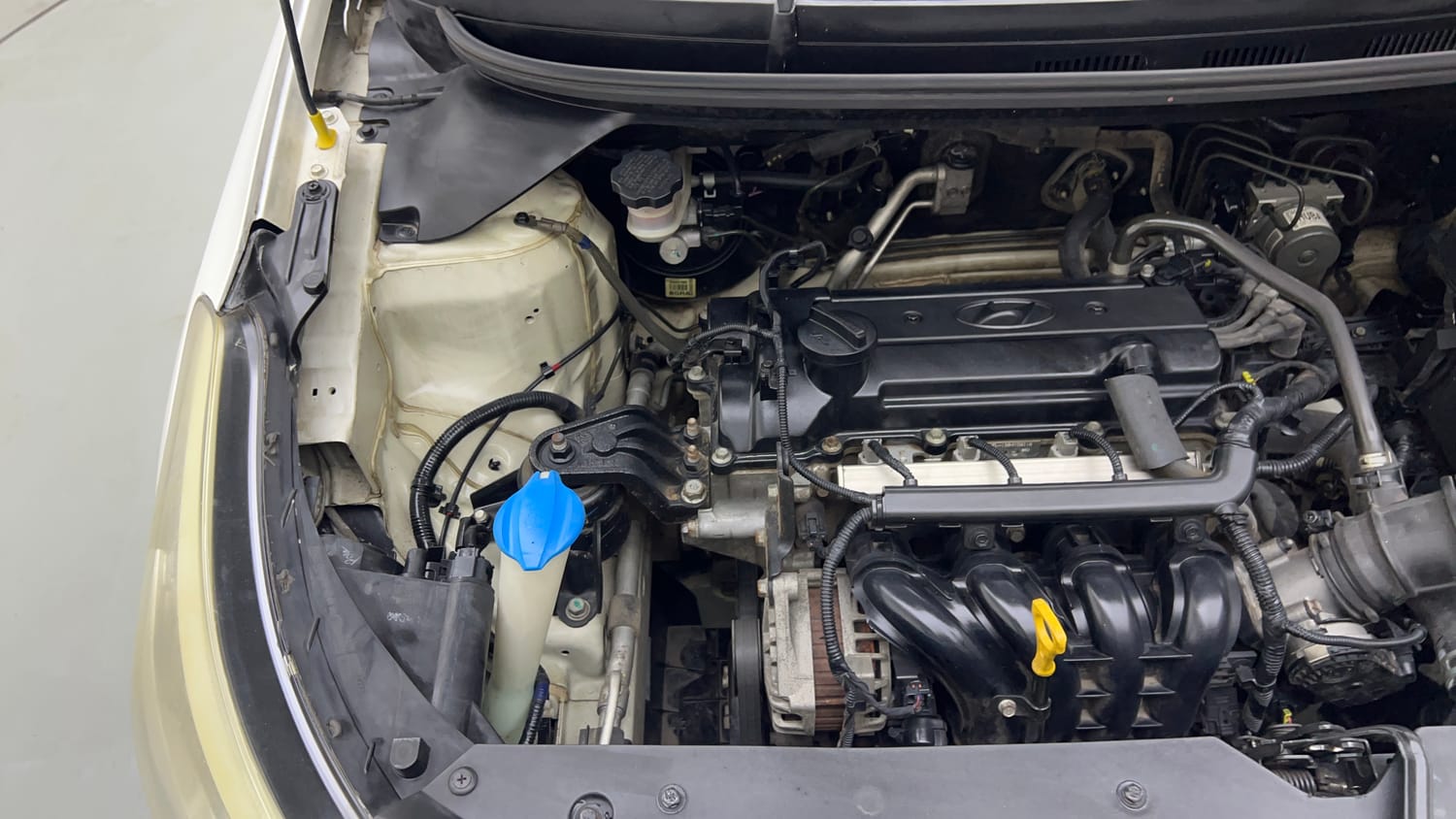Used 2015 Hyundai Elite i20 Asta 1.2 Petrol Manual engine ENGINE RIGHT SIDE VIEW