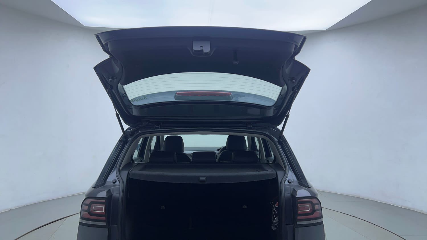 Used 2022 Volkswagen Taigun Topline 1.0 TSI AT Petrol Automatic interior DICKY DOOR OPEN VIEW