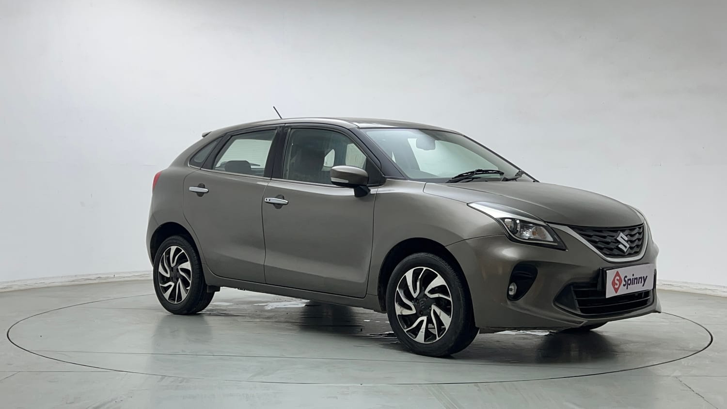 Used 2019 Maruti Suzuki Baleno Zeta Petrol Manual exterior RIGHT FRONT CORNER VIEW