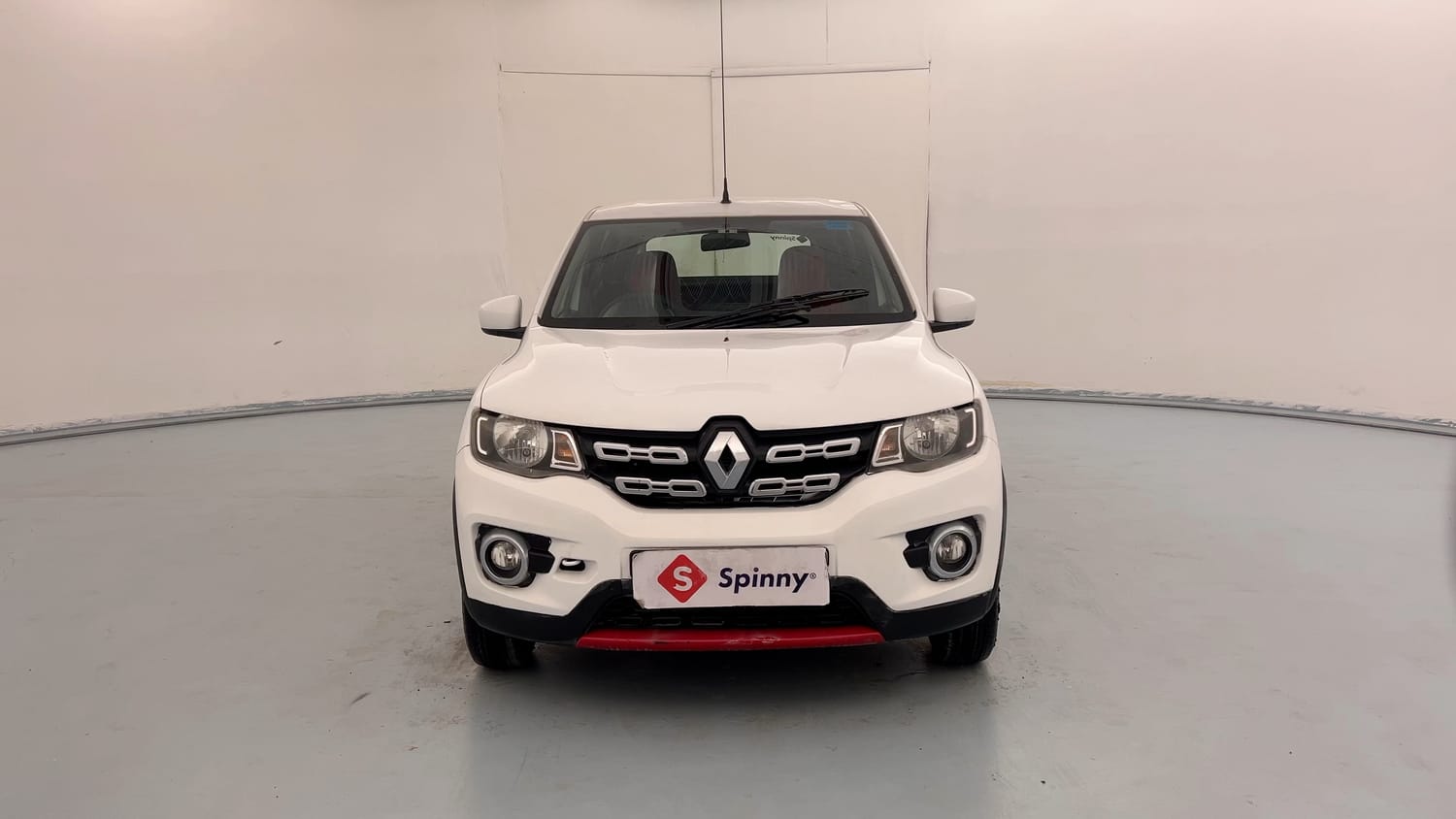 Used 2017 renault Kwid 1.0 RXT Anniversary Edition Petrol Manual exterior FRONT VIEW
