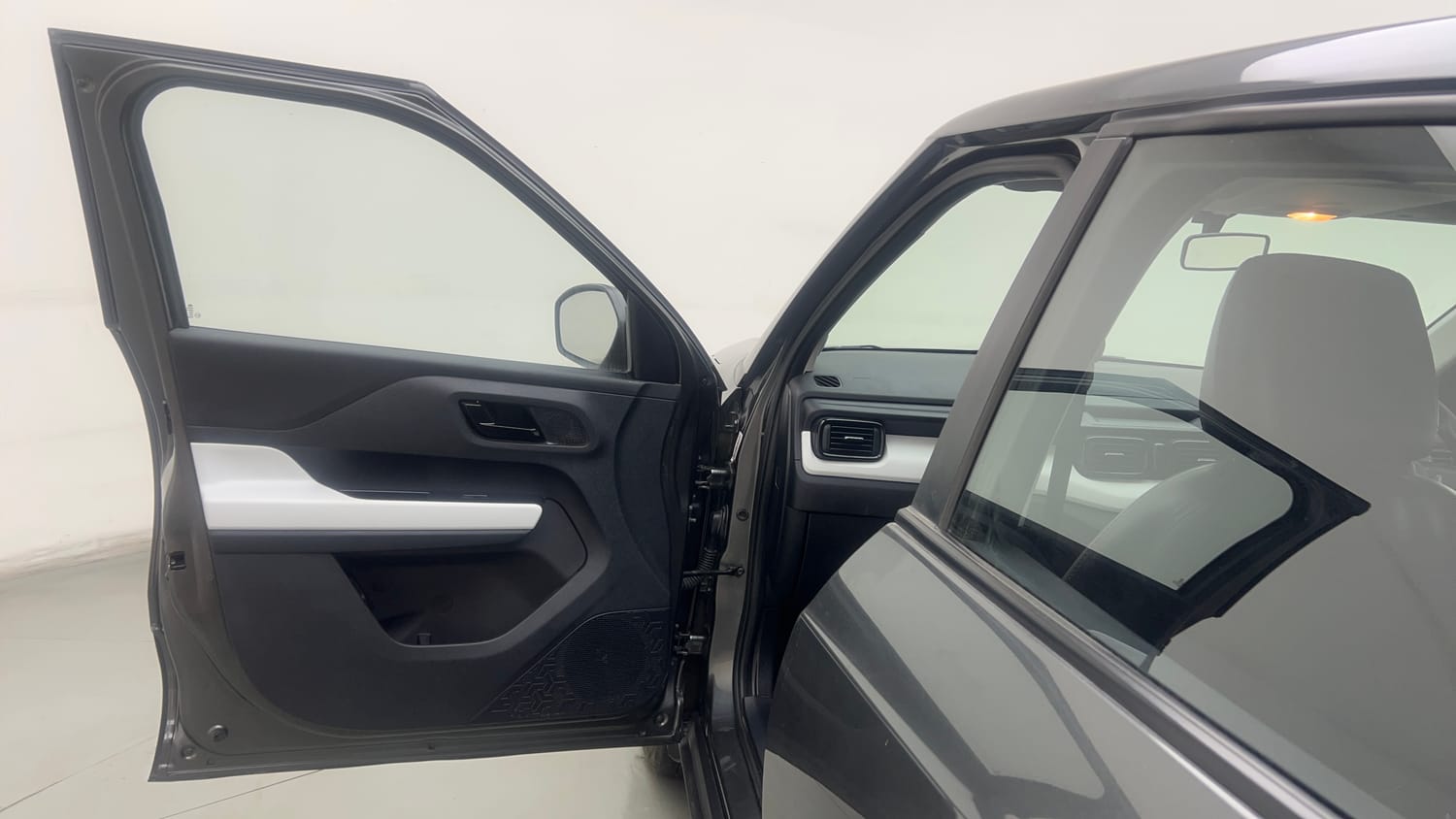 Used 2025 Tata Punch Pure MT Petrol Manual interior LEFT FRONT DOOR OPEN VIEW