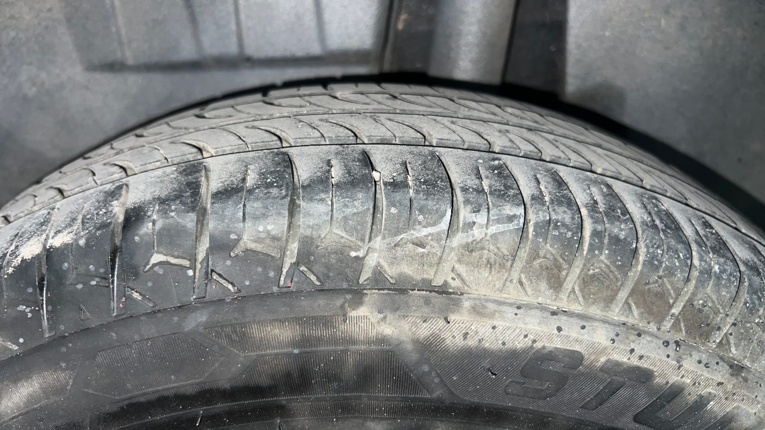 Used 2019 Maruti Suzuki Dzire VXi Petrol Manual tyres LEFT REAR TYRE TREAD VIEW