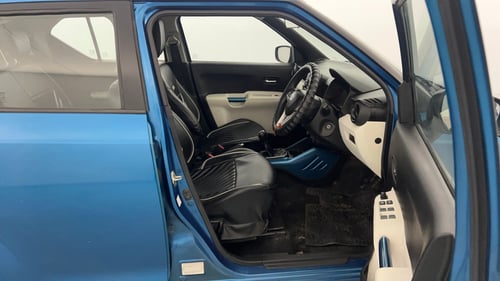 Used 2017 Maruti Suzuki Ignis Delta 1.2 MT Petrol Manual interior RIGHT SIDE FRONT DOOR CABIN VIEW