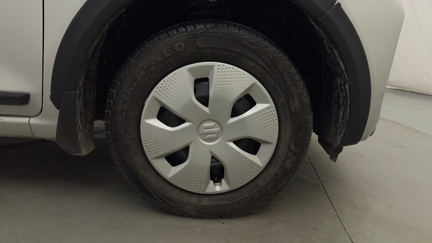 Used 2023 Maruti Suzuki Alto K10 VXi Petrol Manual tyres RIGHT FRONT TYRE RIM VIEW
