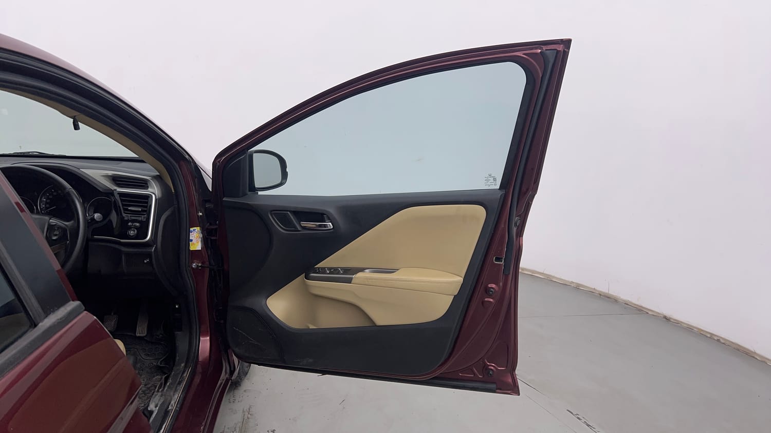 Used 2016 Honda City VX Petrol Manual interior RIGHT FRONT DOOR OPEN VIEW