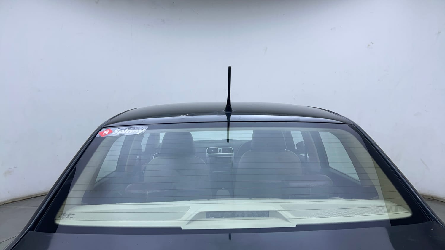 Used 2019 Volkswagen Ameo Highline Plus 1.5L (D) Diesel Manual exterior BACK WINDSHIELD VIEW
