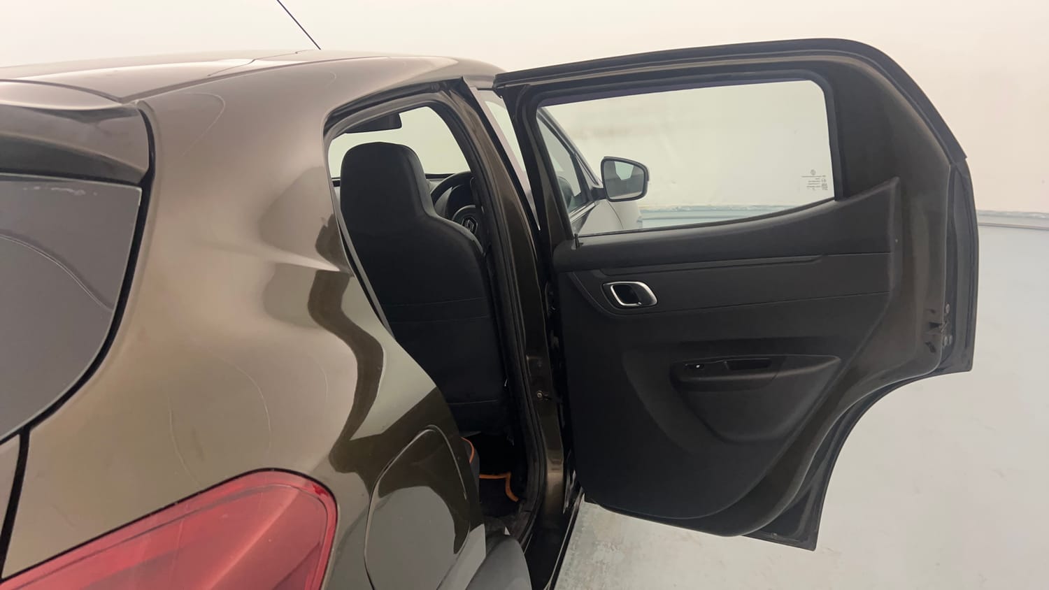 Used 2020 Renault Kwid 1.0 RXT Opt Petrol Manual interior RIGHT REAR DOOR OPEN VIEW