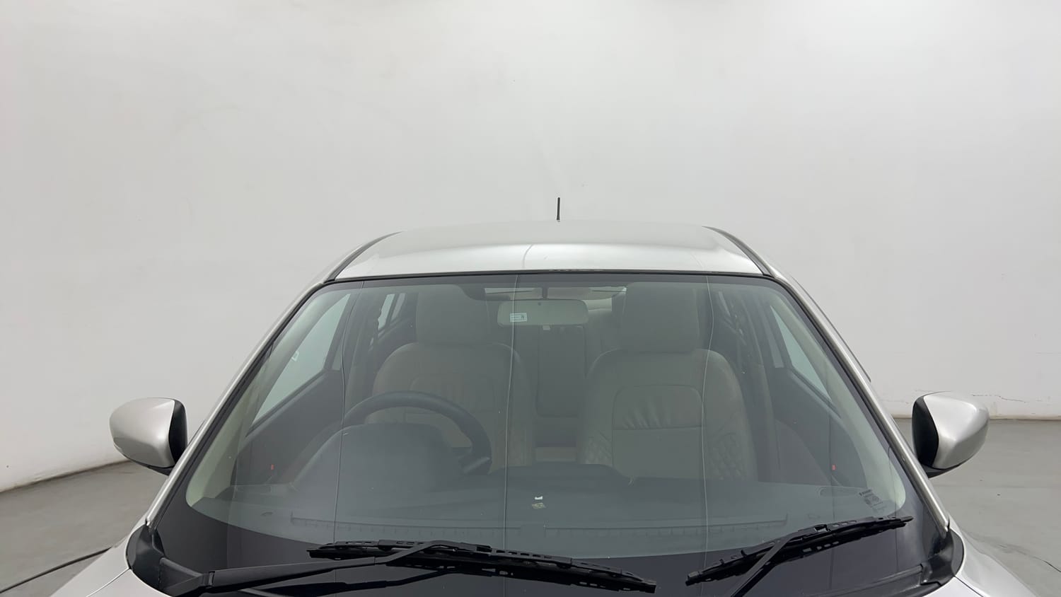 Used 2019 Maruti Suzuki Dzire VXi Petrol Manual exterior FRONT WINDSHIELD VIEW