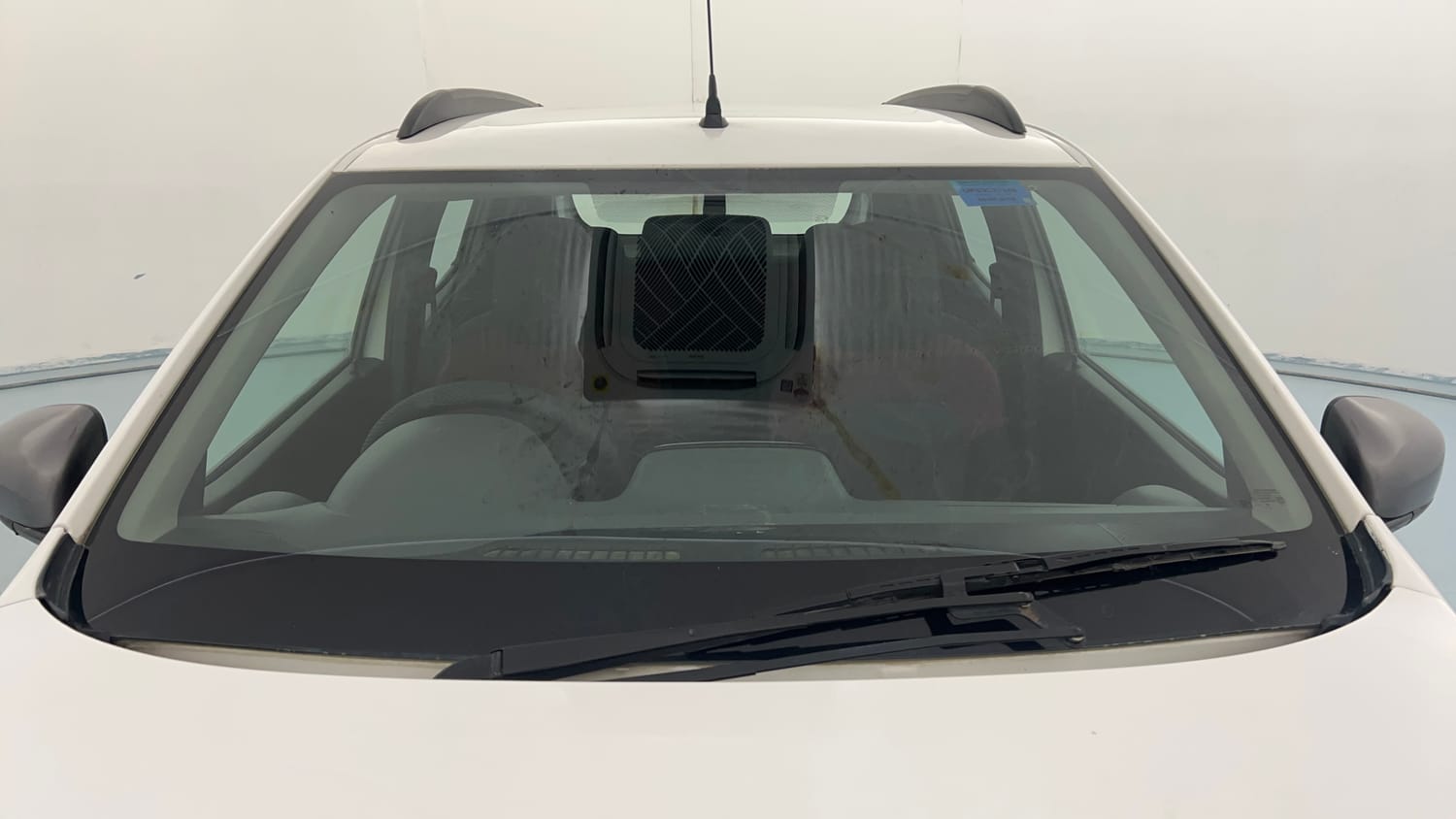 Used 2018 Renault Kwid RXT (O) 1.0 SCE Edition Petrol Manual exterior FRONT WINDSHIELD VIEW