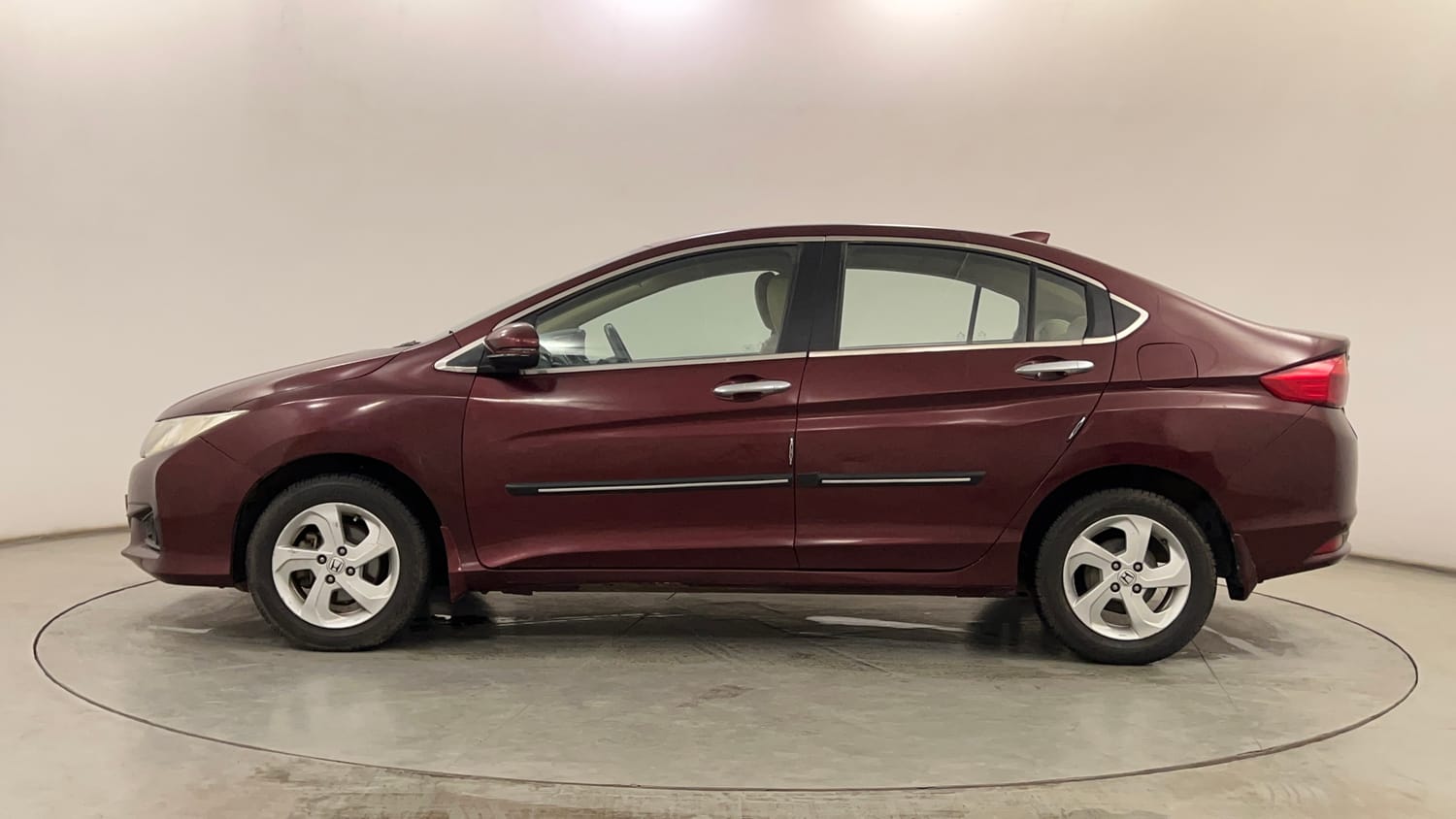 Used 2015 Honda City V Petrol Manual exterior LEFT SIDE VIEW