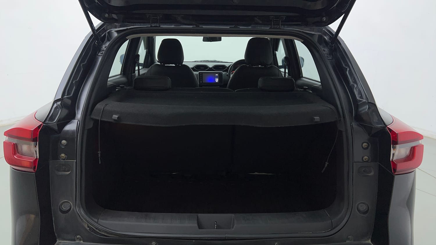 Used 2021 Nissan Magnite XV Premium Turbo Petrol Manual interior DICKY INSIDE VIEW