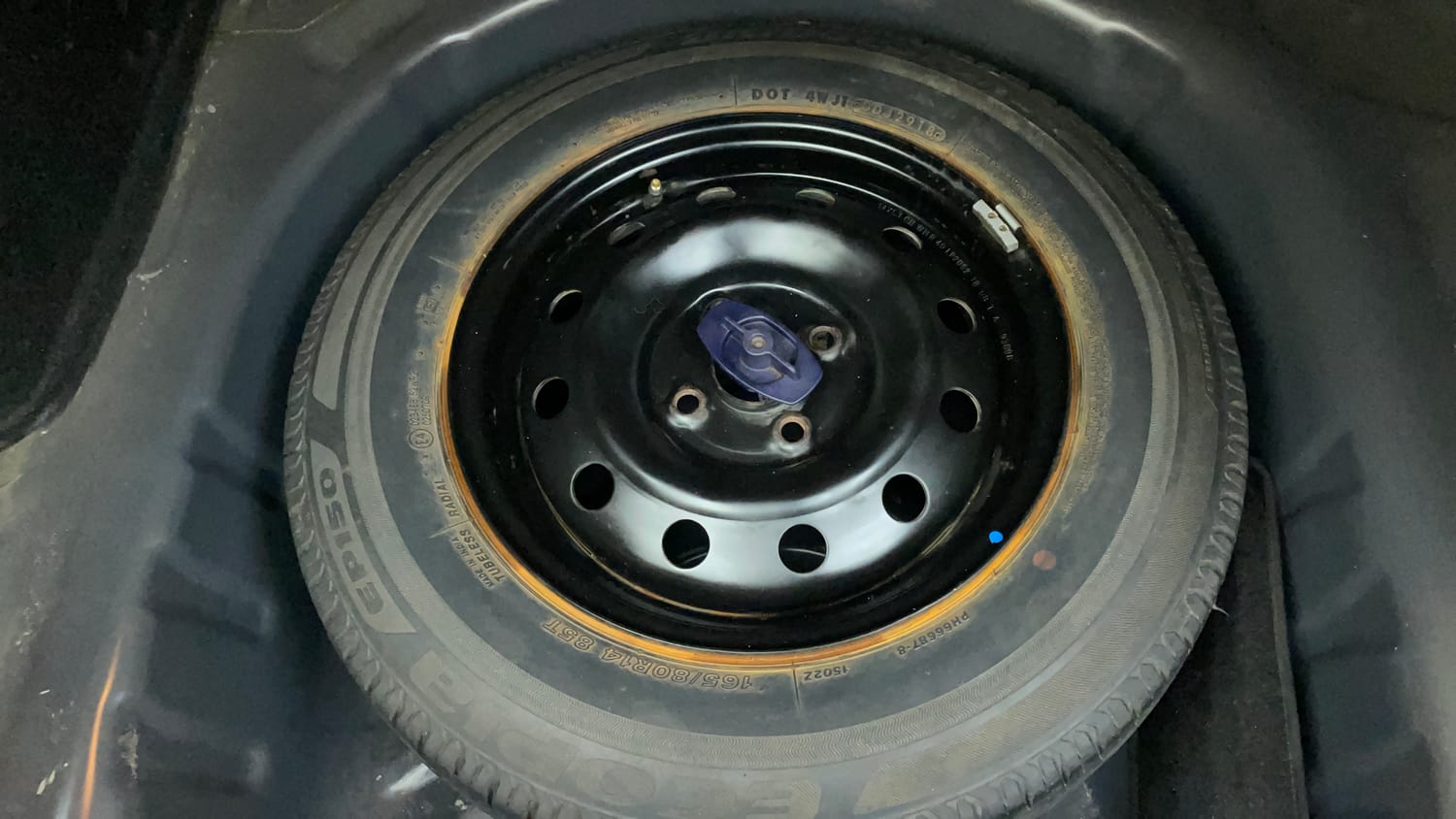 Used 2018 Maruti Suzuki Dzire VXi Petrol Automatic tyres SPARE TYRE VIEW