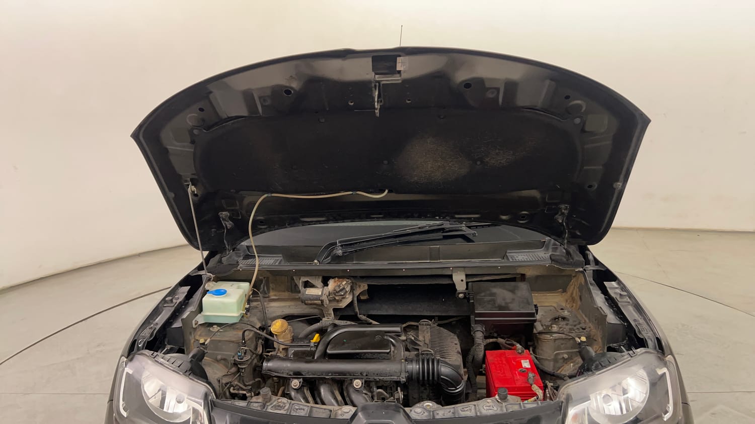 Used 2017 Renault Kwid RXL Live For More Edition Petrol Manual engine ENGINE & BONNET OPEN FRONT VIEW