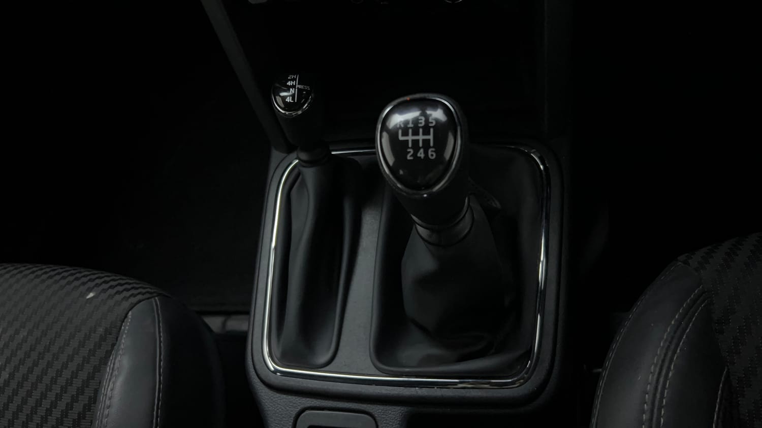 Used 2025 Mahindra Thar LX Hard Top Petrol MT 4WD Petrol Manual interior GEAR  KNOB VIEW