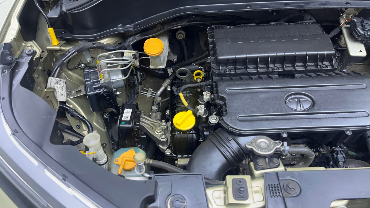 Used 2022 Tata Punch Kaziranga Creative MT Petrol Manual engine ENGINE RIGHT SIDE VIEW