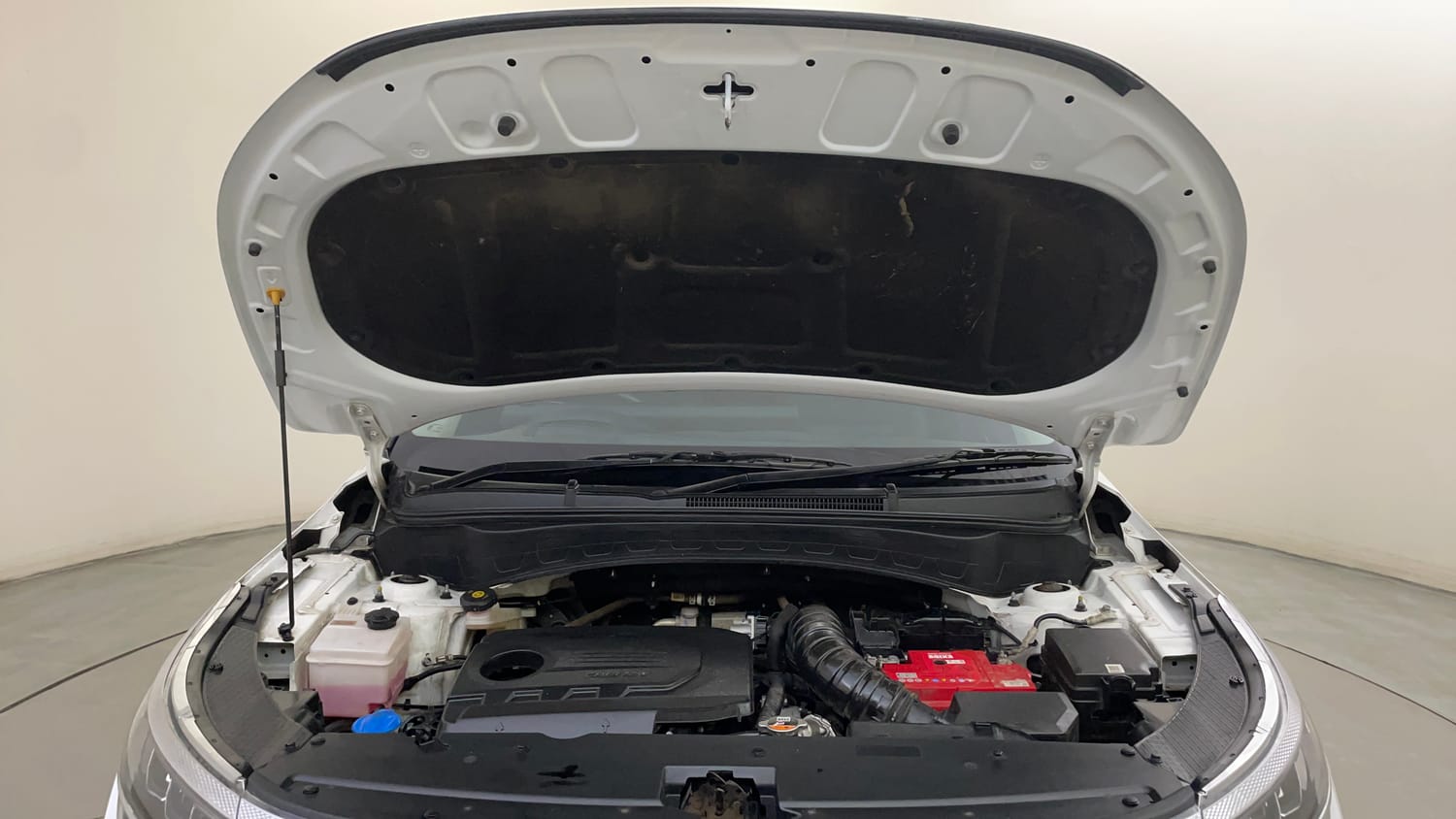 Used 2023 Kia Seltos GTX Plus 1.5 Diesel AT Diesel Automatic engine ENGINE & BONNET OPEN FRONT VIEW