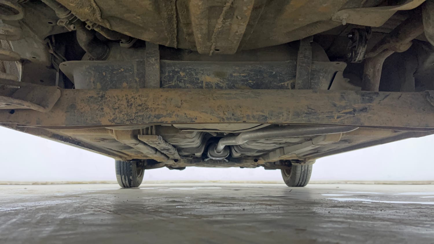 Used 2019 Hyundai Grand i10 Sportz 1.2 Kappa VTVT Petrol Manual extra REAR UNDERBODY VIEW (TAKEN FROM REAR)