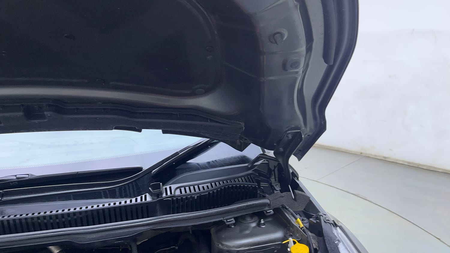 Used 2023 Tata Nexon XZ Plus Diesel Diesel Manual engine ENGINE LEFT SIDE HINGE & APRON VIEW