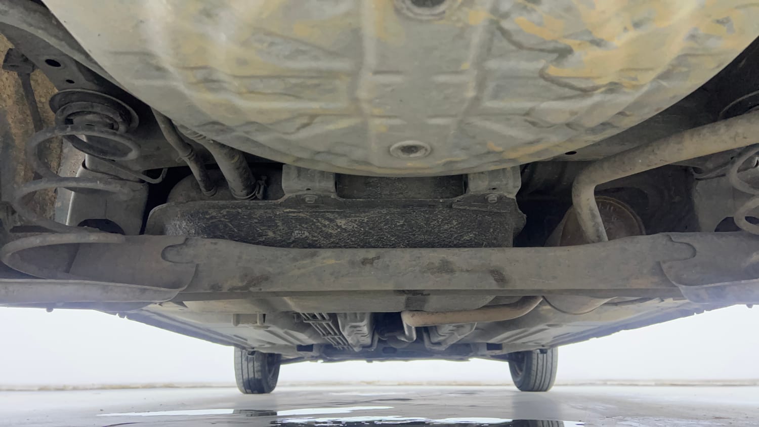Used 2014 Datsun GO T Petrol Manual extra REAR UNDERBODY VIEW (TAKEN FROM REAR)