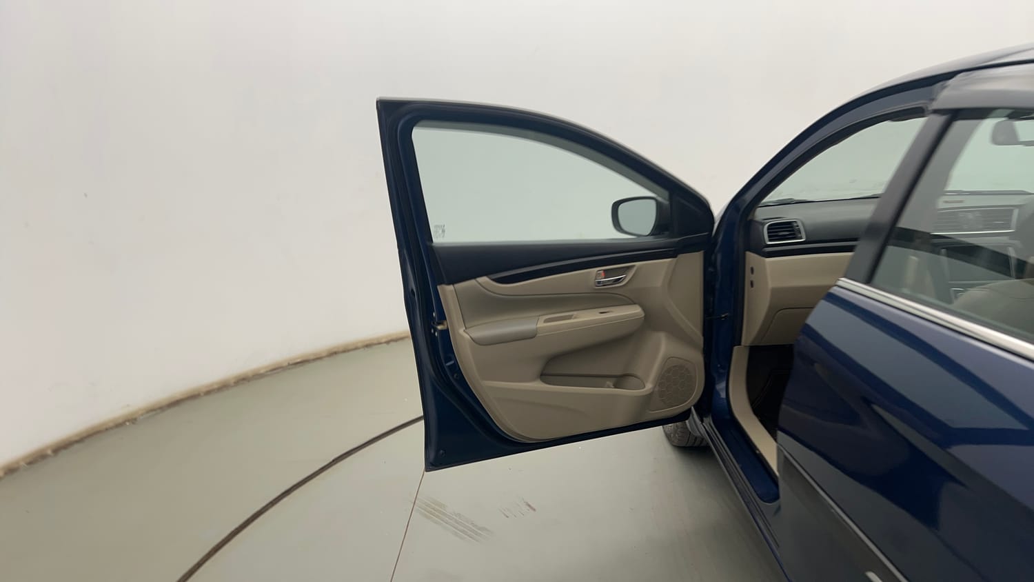 Used 2018 Maruti Suzuki Ciaz Alpha 1.4 MT Petrol Manual interior LEFT FRONT DOOR OPEN VIEW