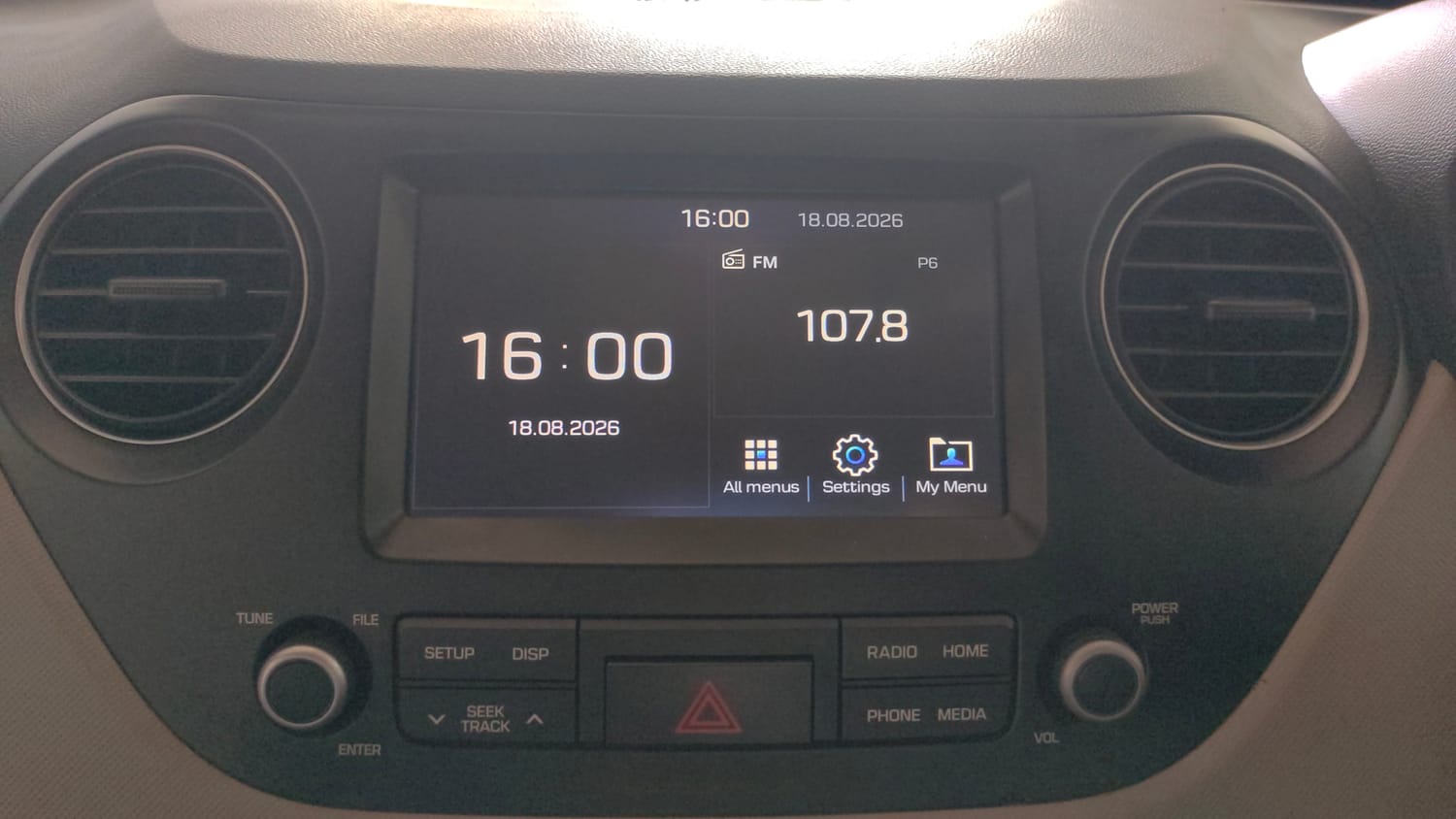 Used 2018 Hyundai Grand i10 Sportz 1.2 Kappa VTVT Petrol Manual top_features Integrated (in-dash) music system
