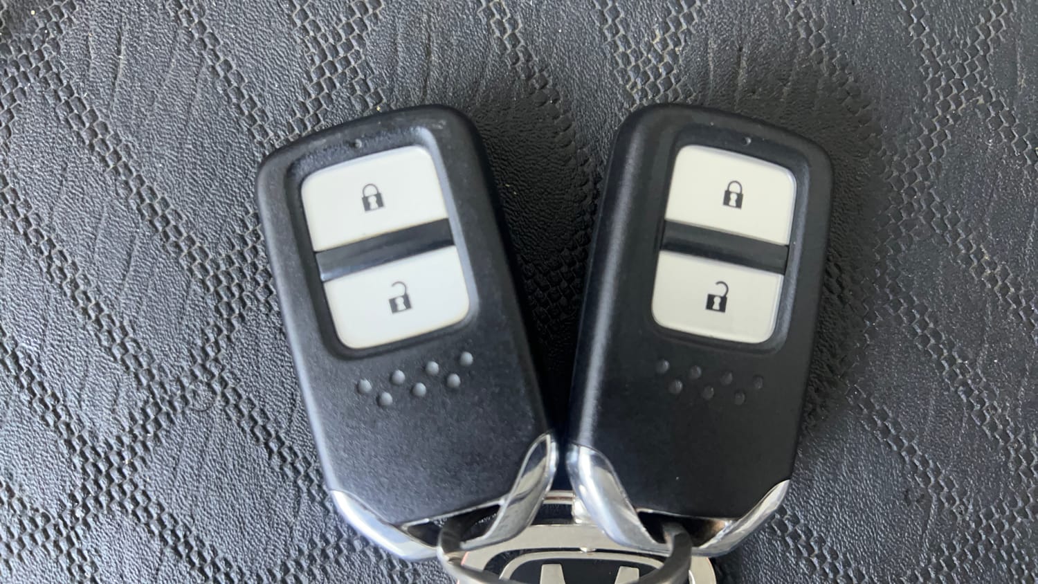 Used 2020 Honda Jazz ZX CVT Petrol Automatic extra CAR KEY VIEW