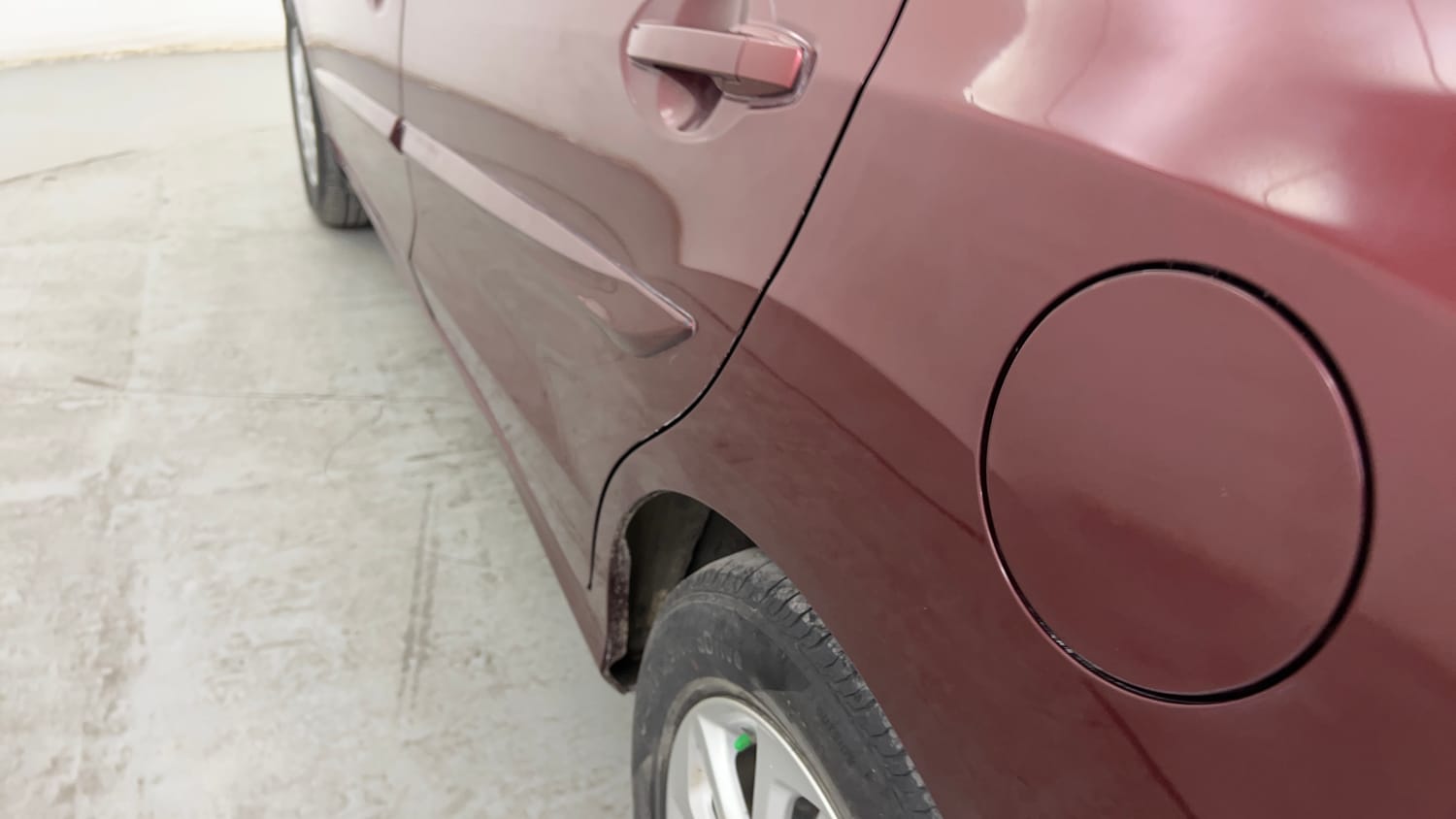 Used 2014 Honda Mobilio V (O) Petrol Petrol Manual dents MINOR SCRATCH