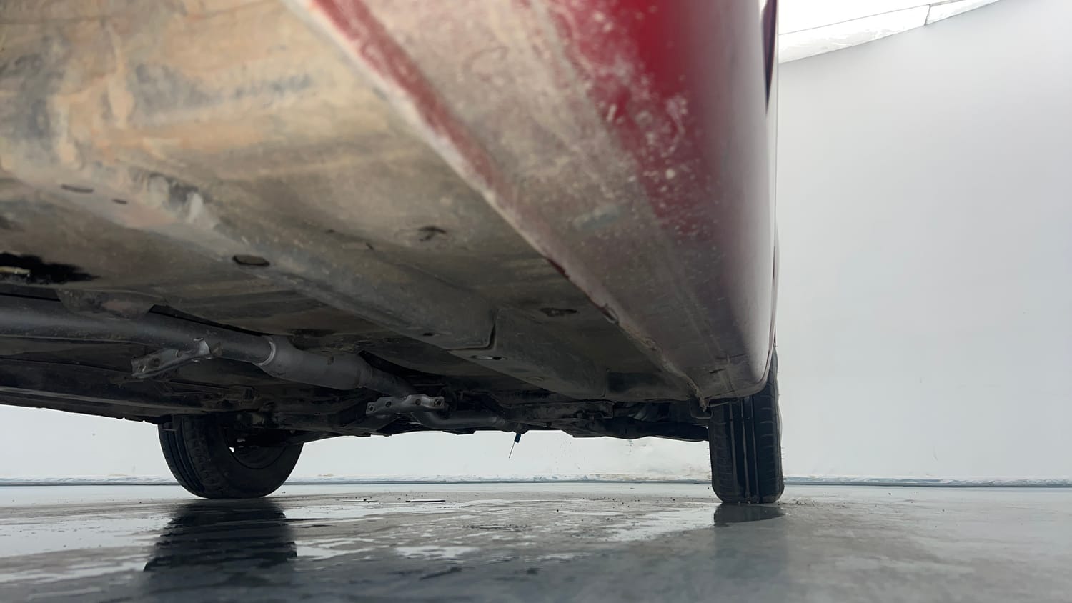 Used 2013 Hyundai i10 Magna 1.1 iRDE2 Petrol Manual extra REAR RIGHT UNDERBODY VIEW