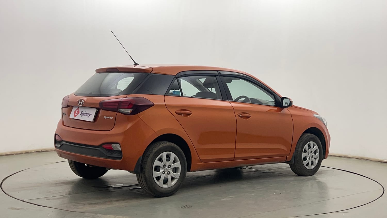 Used 2018 Hyundai Elite i20 Sportz 1.2 Petrol Manual exterior RIGHT REAR CORNER VIEW