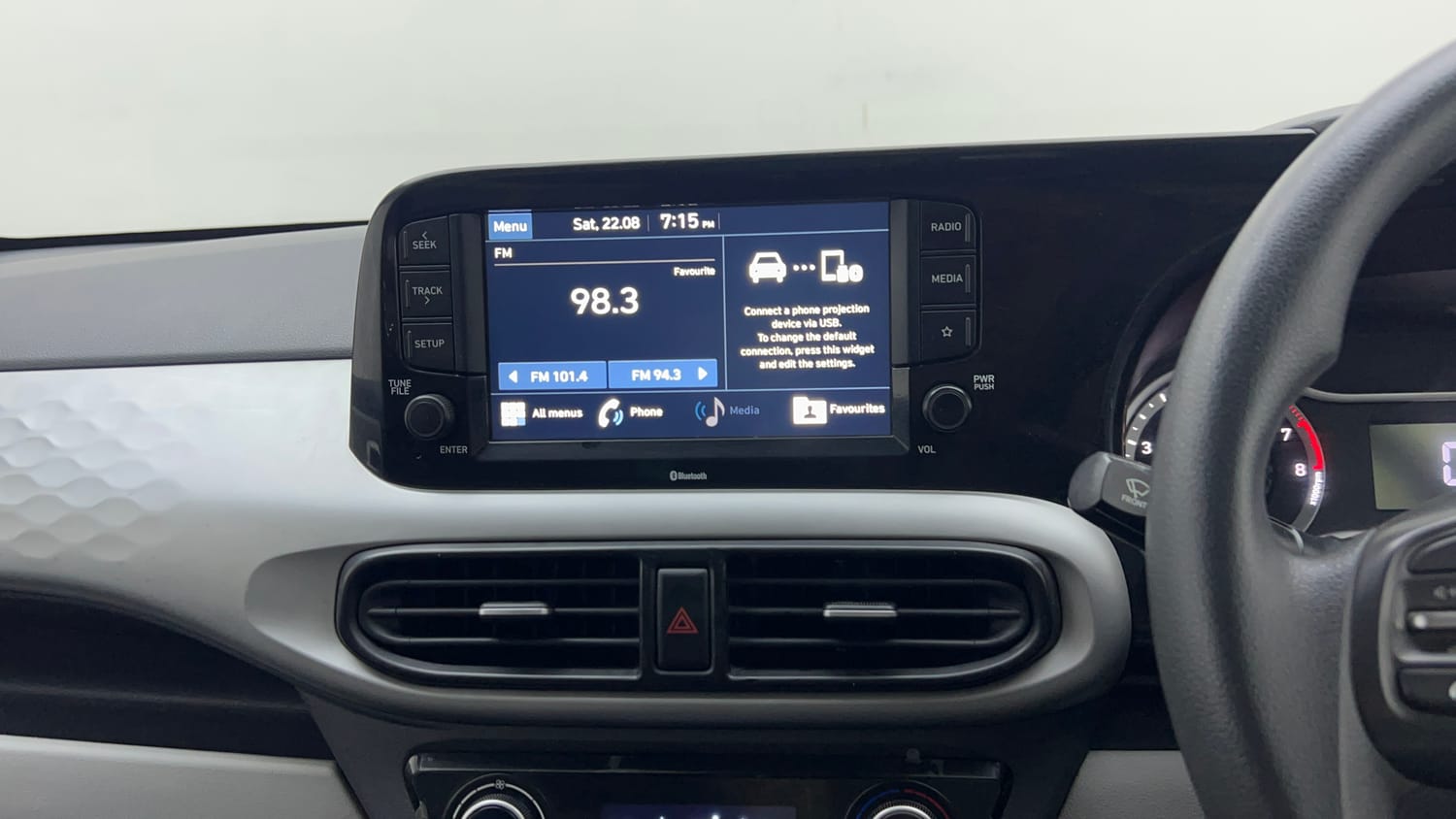 Used 2021 Hyundai Grand i10 Nios Sportz 1.2 Kappa VTVT Petrol Manual top_features Integrated (in-dash) music system