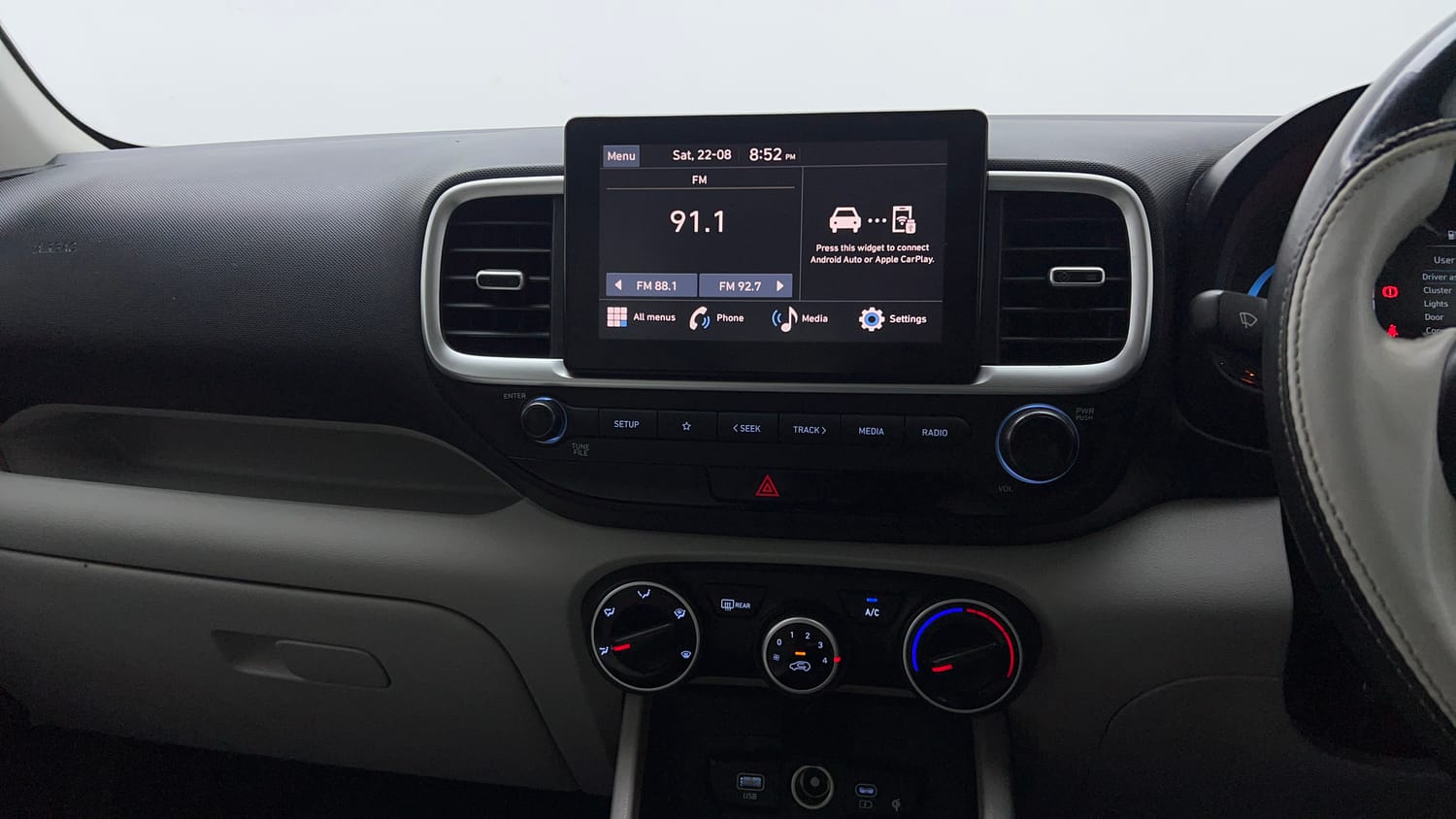 Used 2025 Hyundai Venue S Plus 1.2 Petrol MT Petrol Manual interior MUSIC SYSTEM & AC CONTROL VIEW