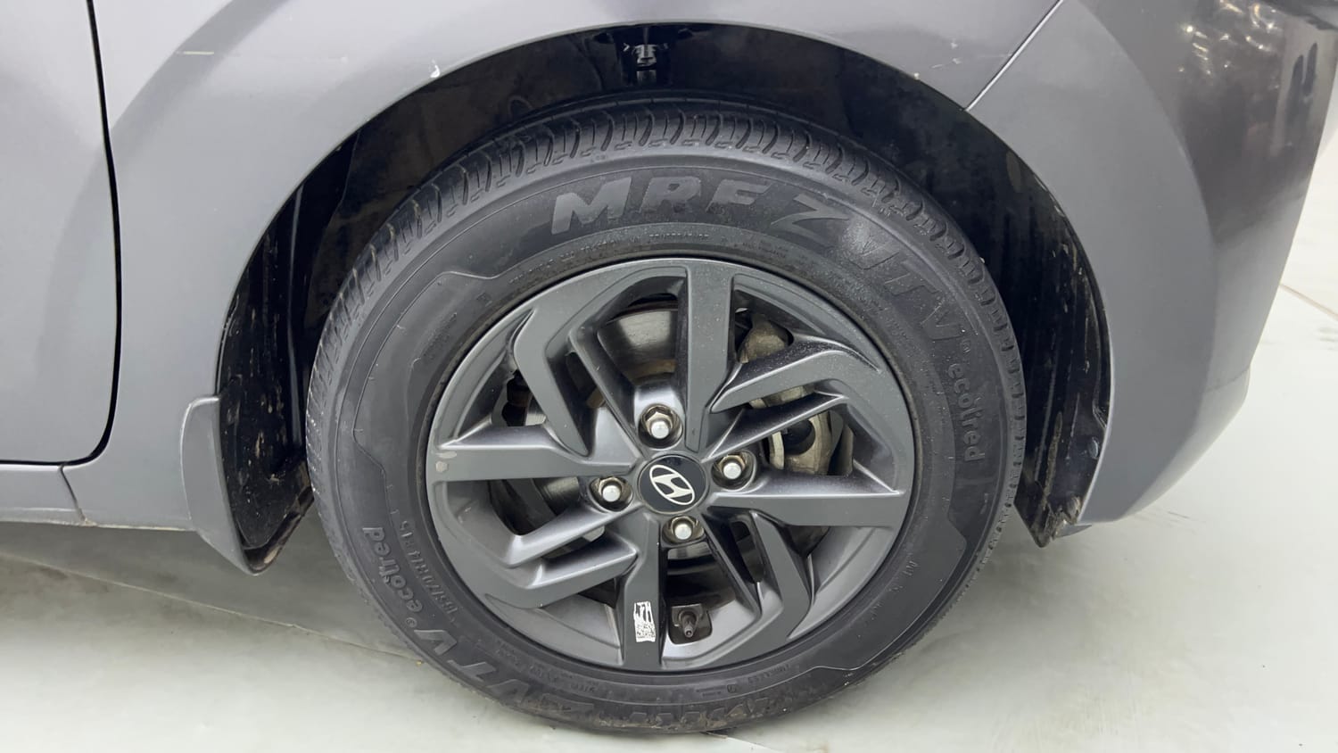 Used 2021 Hyundai Grand i10 Nios Sportz 1.2 Kappa VTVT Petrol Manual tyres RIGHT FRONT TYRE RIM VIEW
