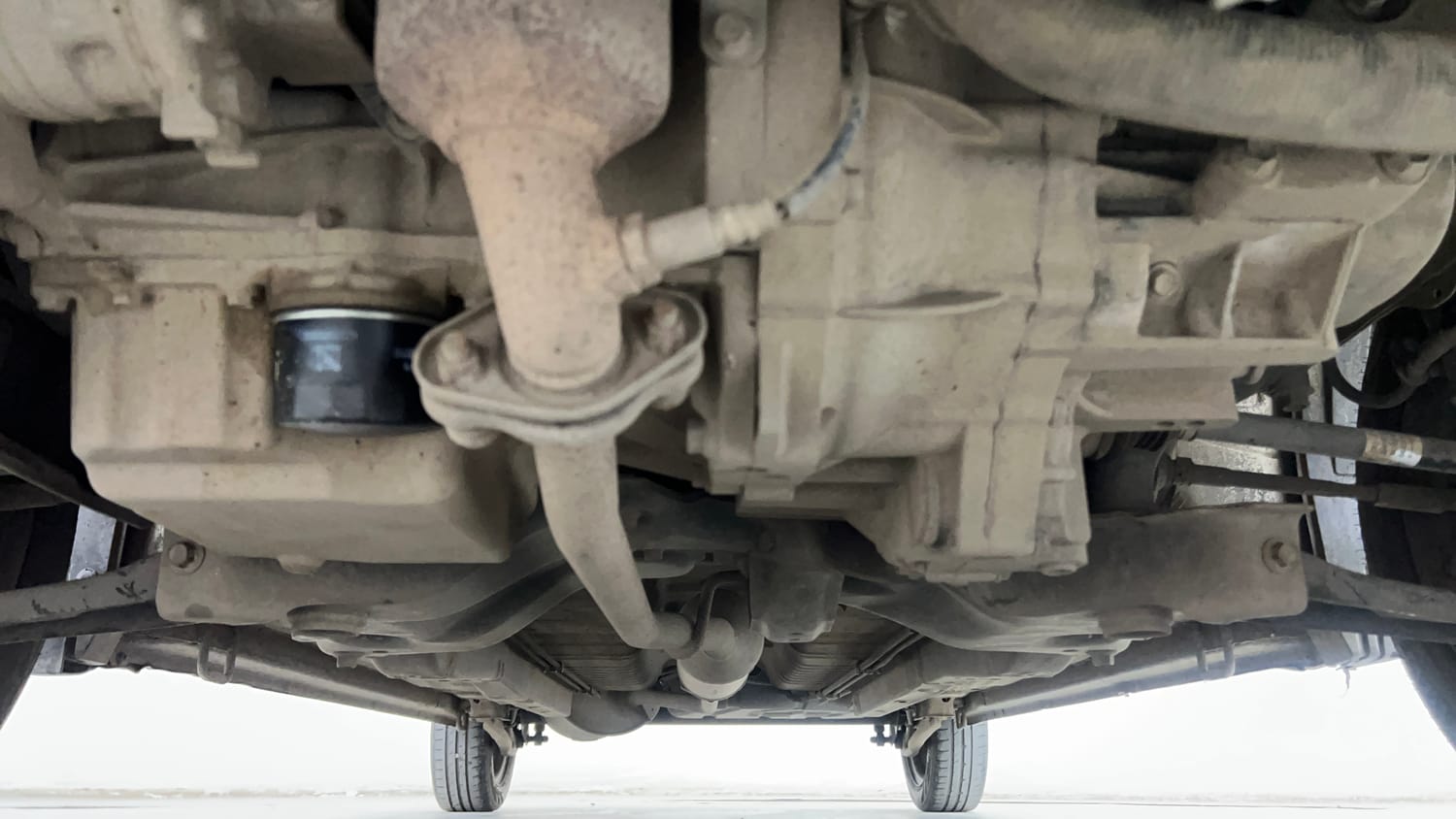 Used 2014 Maruti Suzuki Wagon R VXI Petrol Manual extra FRONT LEFT UNDERBODY VIEW