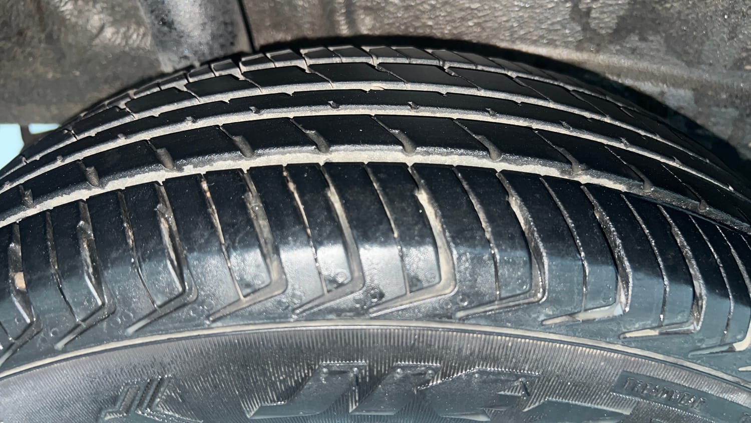 Used 2019 Maruti Suzuki Wagon R LXi 1.0 CNG Cng Manual tyres RIGHT REAR TYRE TREAD VIEW