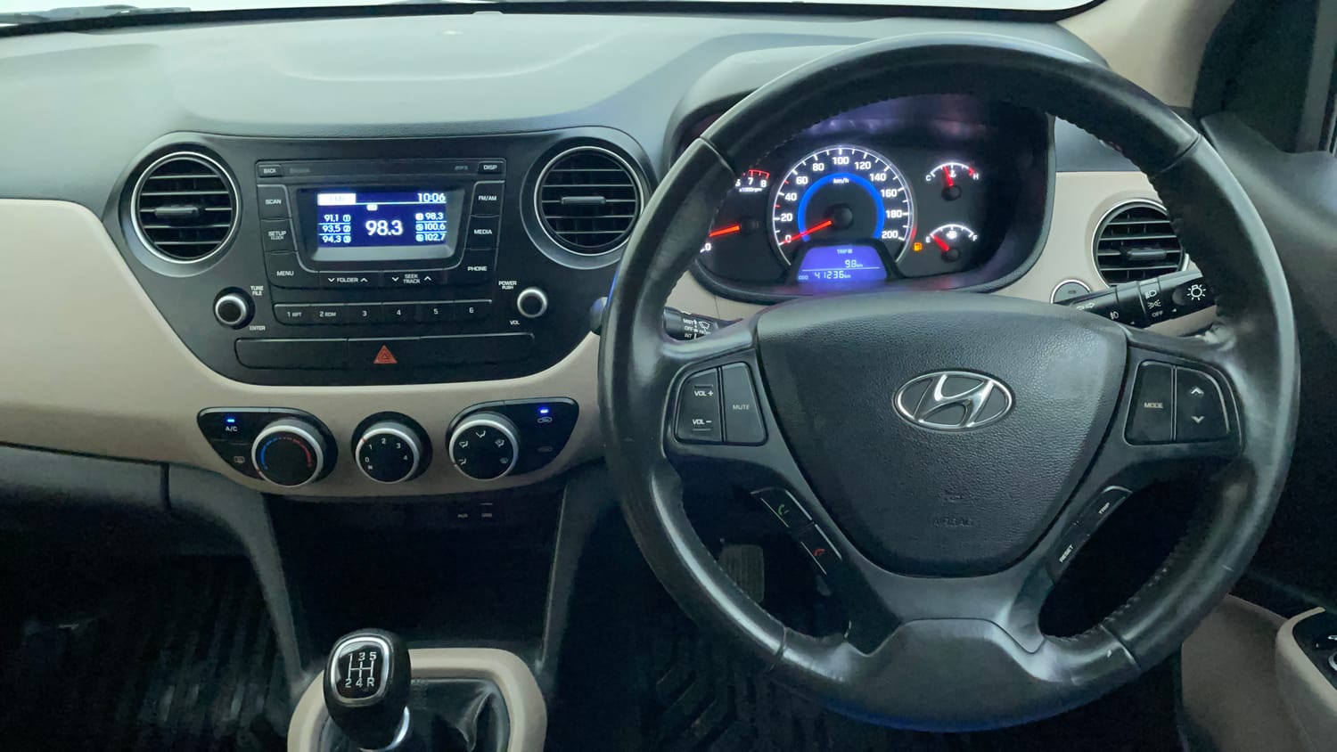 Used 2016 Hyundai Grand i10 Asta 1.2 Kappa VTVT Petrol Manual interior STEERING VIEW