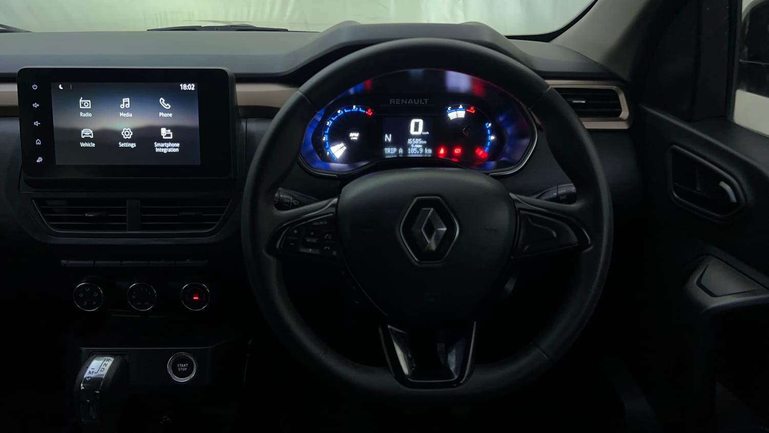 Used 2023 Renault Kiger RXT (O) AMT Petrol Automatic interior STEERING VIEW