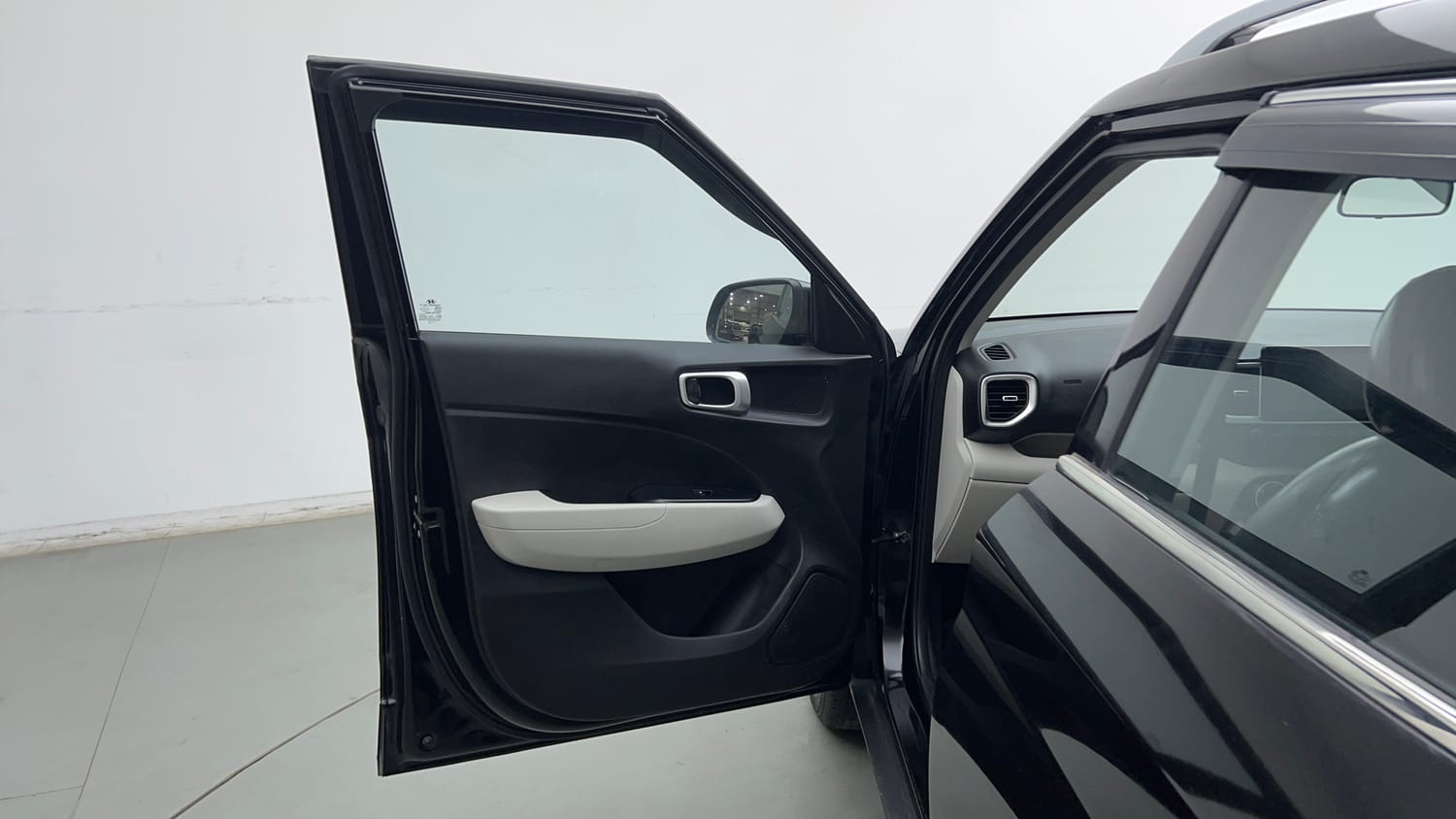 Used 2025 Hyundai Venue S Plus 1.2 Petrol MT Petrol Manual interior LEFT FRONT DOOR OPEN VIEW