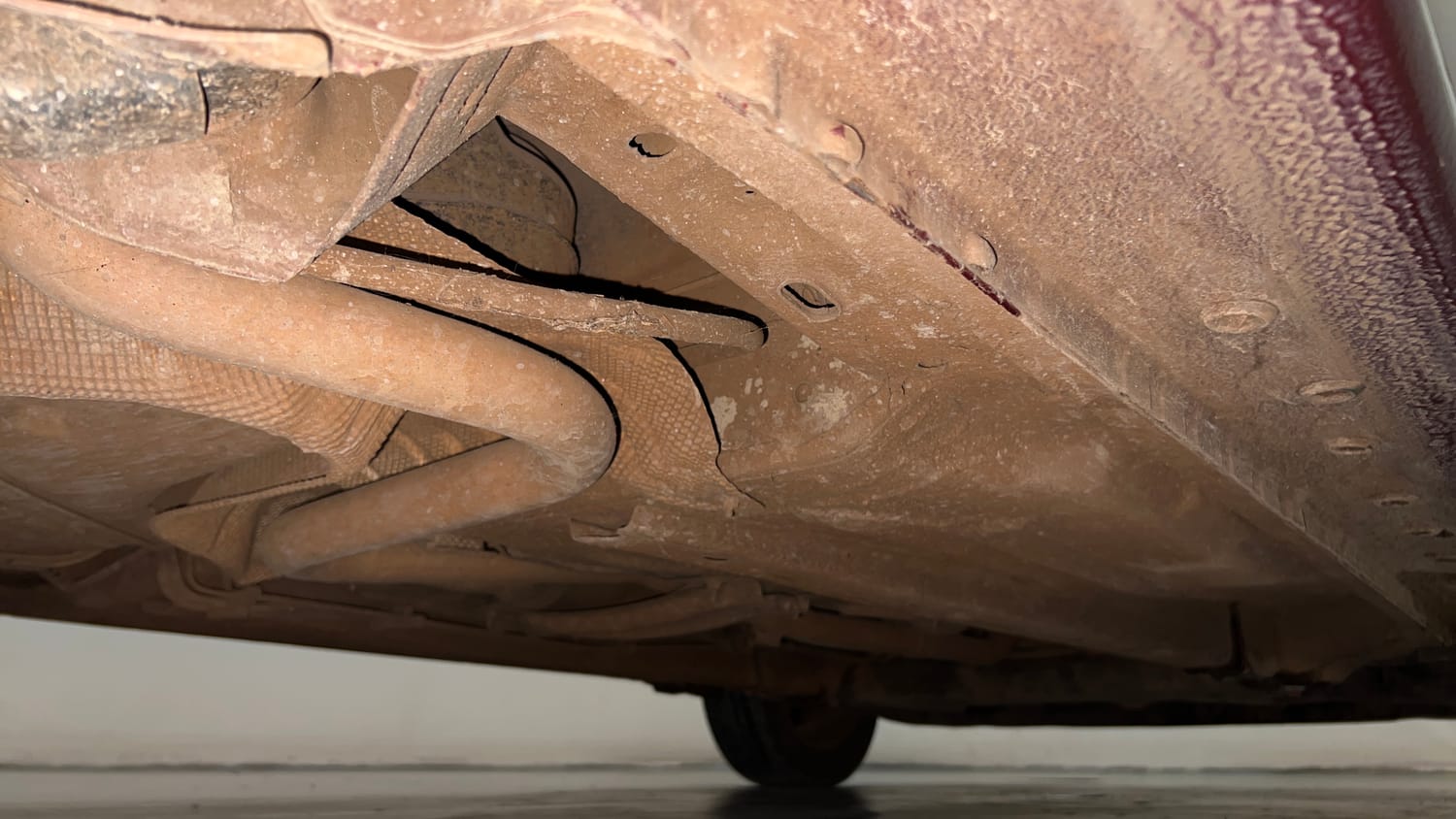 Used 2018 Ford Figo Aspire Titanium 1.2 Ti-VCT Diesel Manual extra REAR RIGHT UNDERBODY VIEW