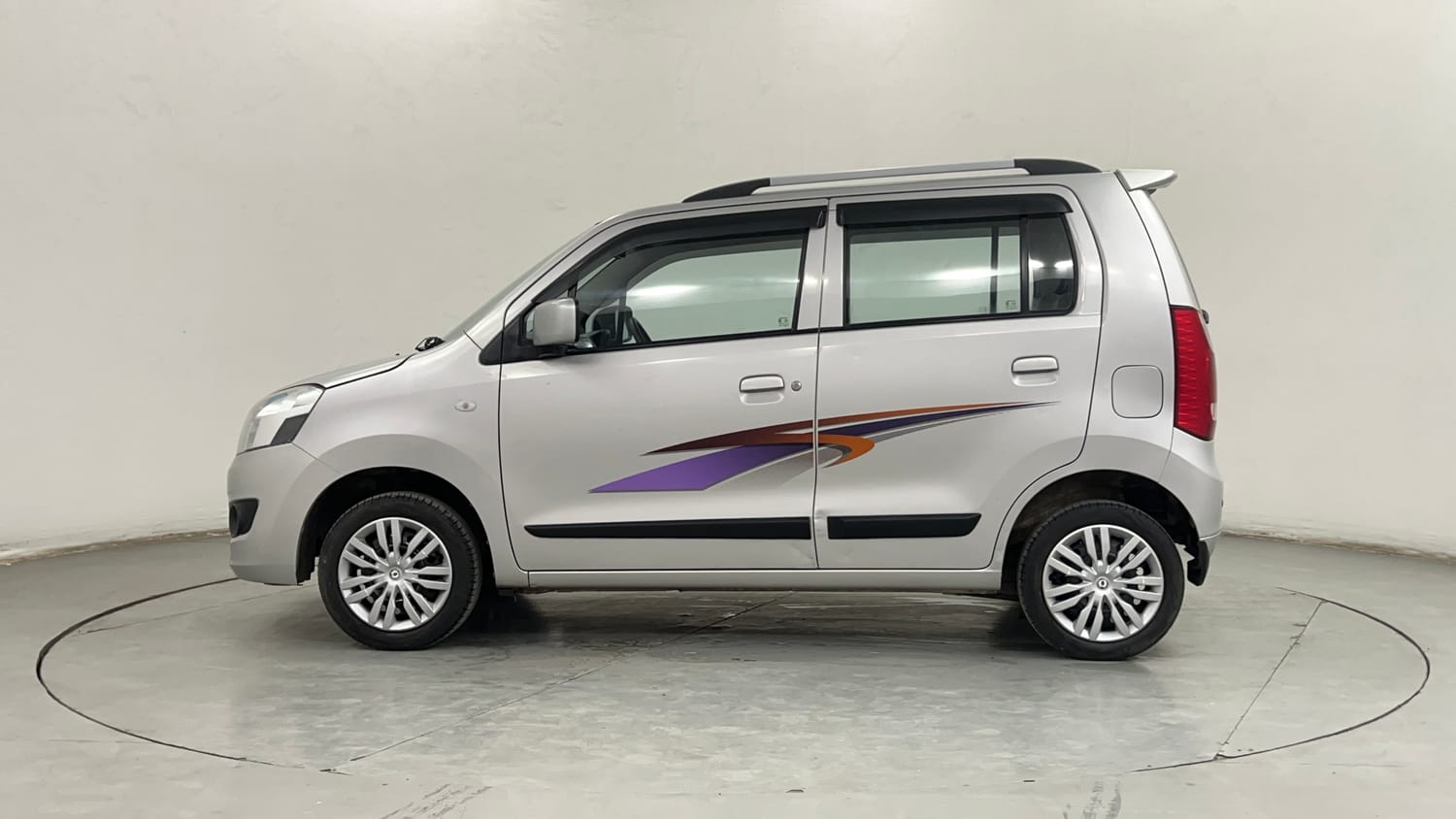 Used 2014 Maruti Suzuki Wagon R VXI Petrol Manual exterior LEFT SIDE VIEW